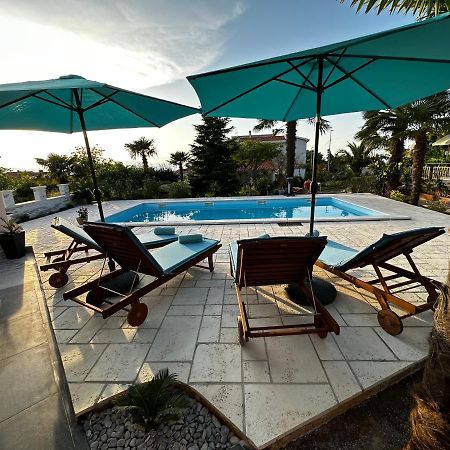 Holiday House Serenity Malinska Bagian luar foto