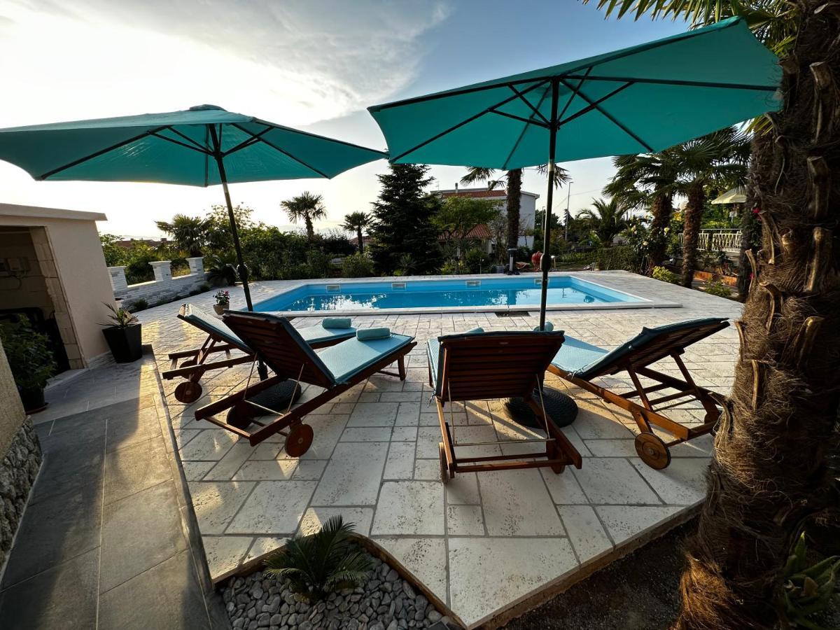 Holiday House Serenity Malinska Bagian luar foto