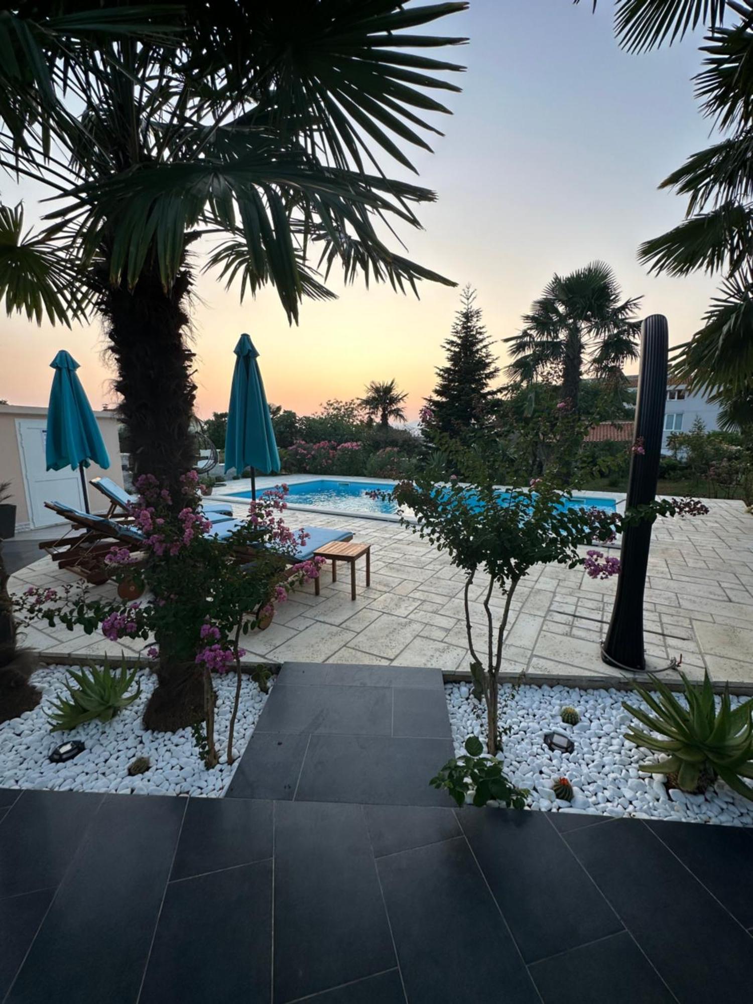 Holiday House Serenity Malinska Bagian luar foto