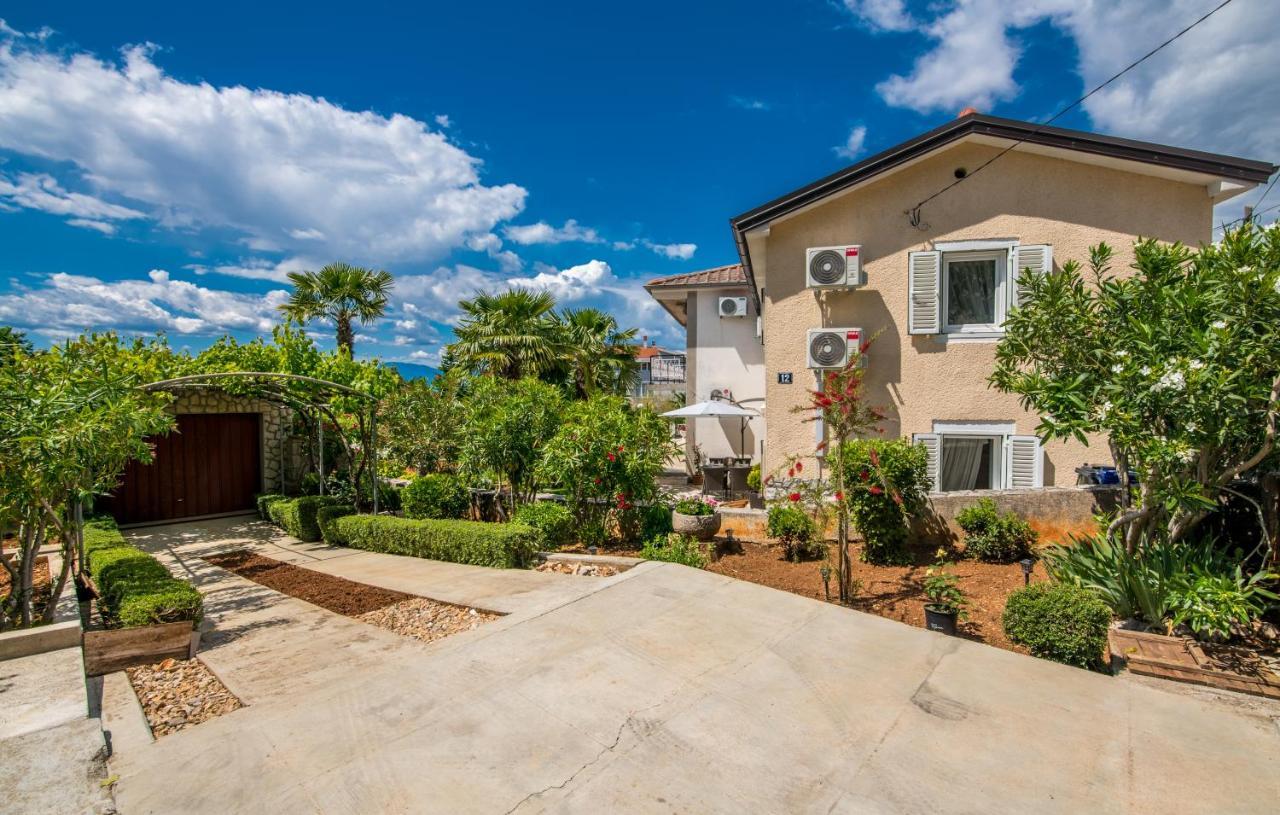 Holiday House Serenity Malinska Bagian luar foto