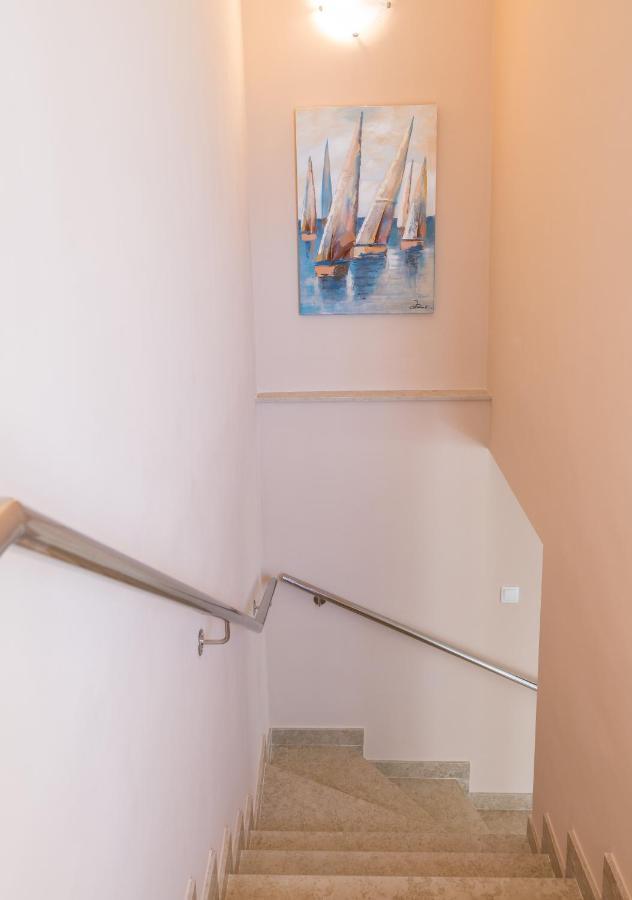 Holiday House Serenity Malinska Bagian luar foto
