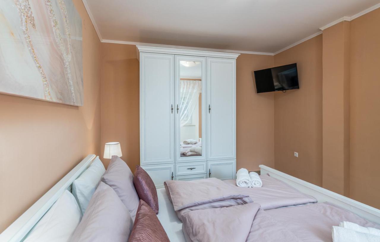 Holiday House Serenity Malinska Bagian luar foto
