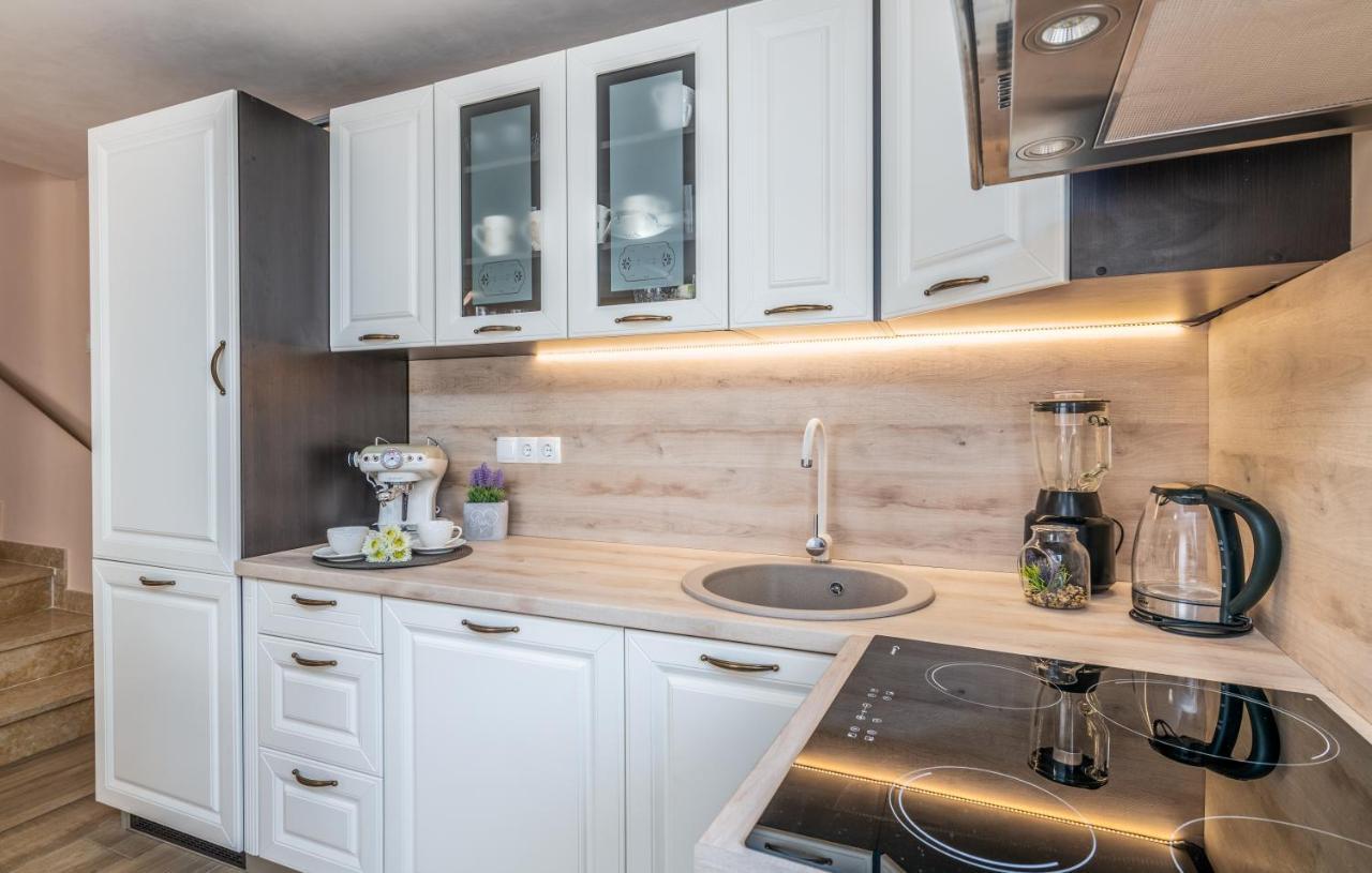 Holiday House Serenity Malinska Bagian luar foto