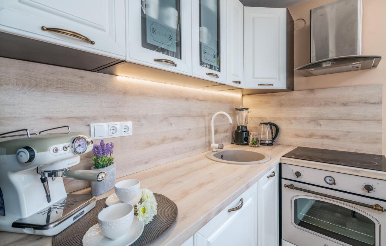 Holiday House Serenity Malinska Bagian luar foto