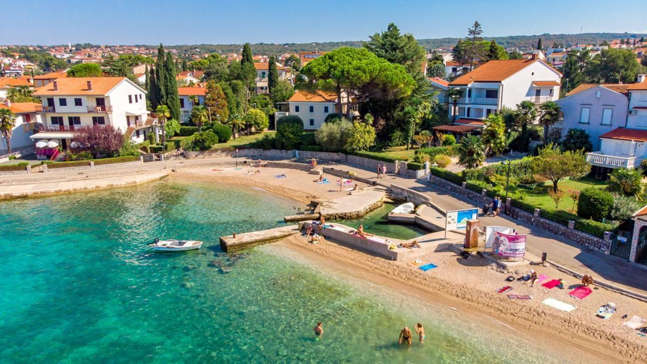Holiday House Serenity Malinska Bagian luar foto