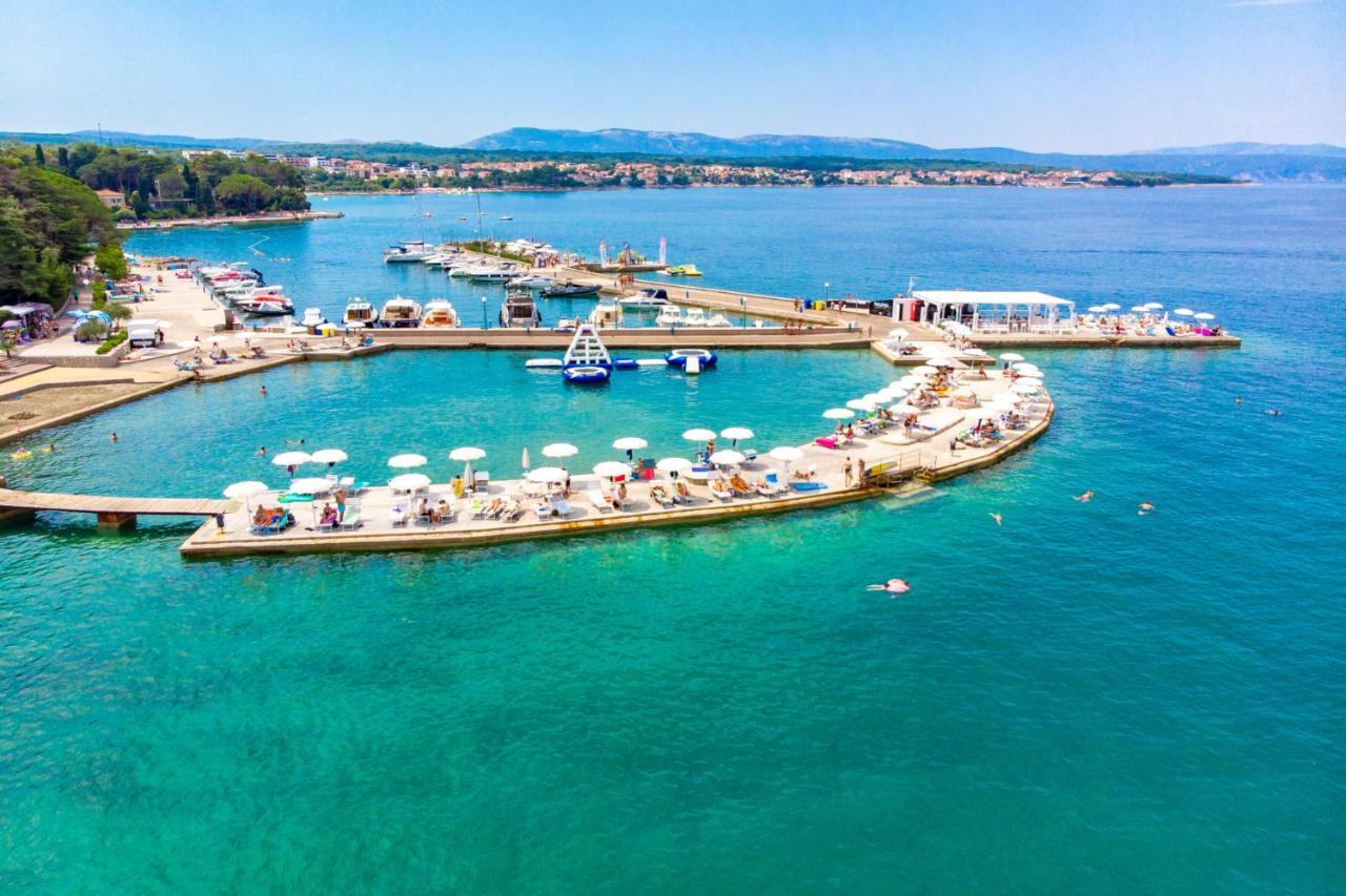 Holiday House Serenity Malinska Bagian luar foto